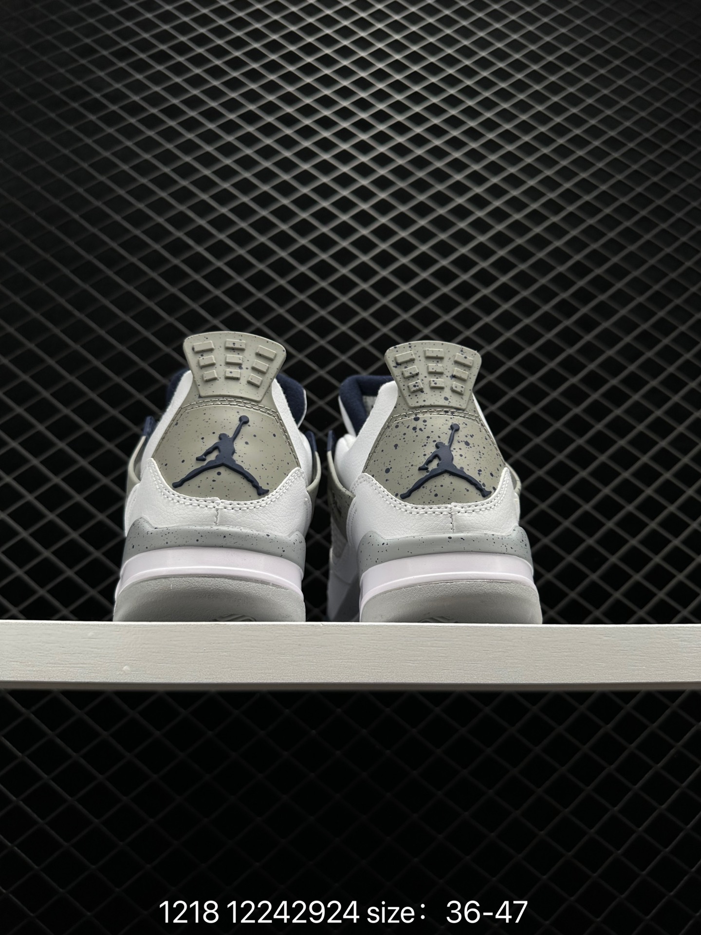 Nike Air Jordan 4 Retro